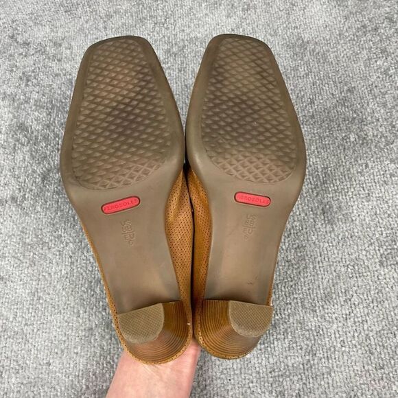 Aerosoles Women’s 8B Tan Suede Ankle Booties Slip on Closed Square Toe Buckle - Picture 6 of 7